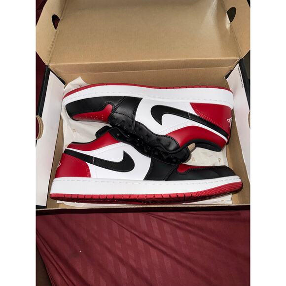 Jordan AJ 1 Low - Picture 1 of 6